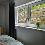 Gemuetliche In Ruhigem Wohngebiet *