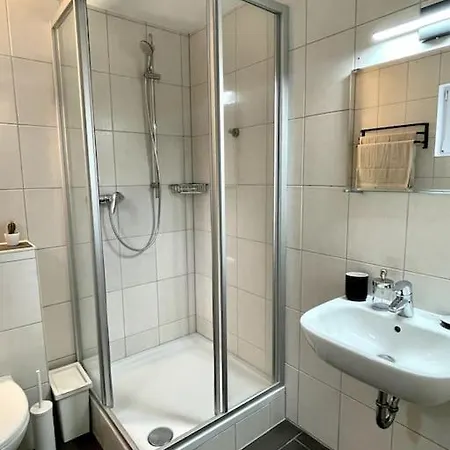 Διαμέρισμα Gemuetliche In Ruhigem Wohngebiet