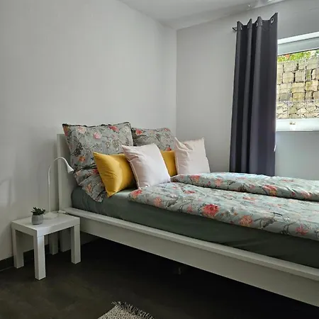 Gemuetliche In Ruhigem Wohngebiet Ασάφενμπουργκ