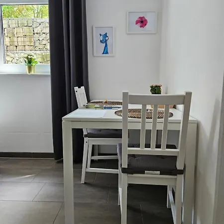 Gemuetliche In Ruhigem Wohngebiet Ασάφενμπουργκ